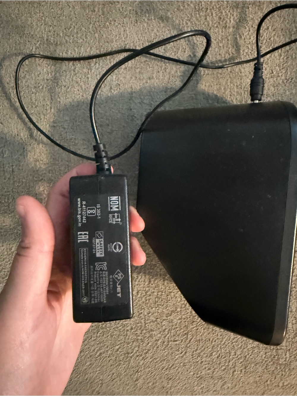 Official Theragun Elite Wireless Charging Stand (OEM) Black - Picture 5 of 8
